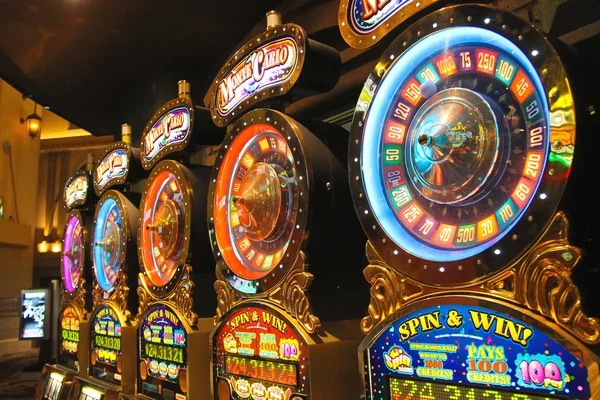 Live roulette table on pion777 login with dealer, wheel, and betting layout